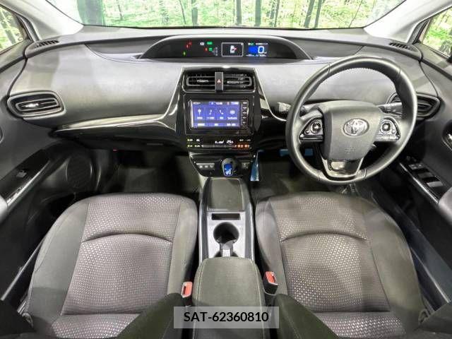 Toyota PRIUS 2020-03 235911-1