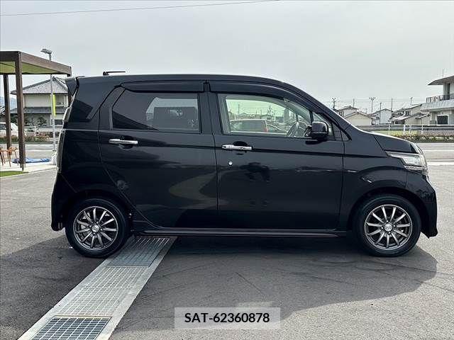 Honda N-WGN 2015-08 251933-6