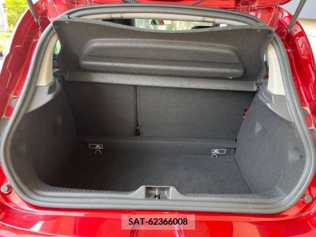 Renault LUTECIA 2018-08 377134-12