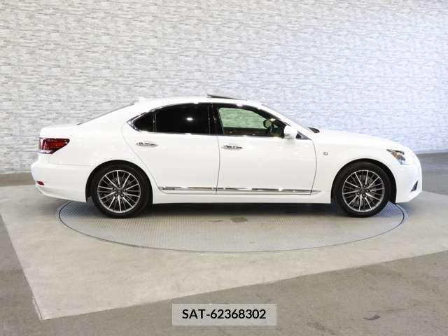 Lexus LS 2013-04 275527-11