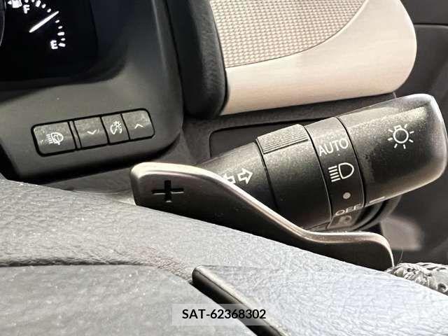Lexus LS 2013-04 275527-18