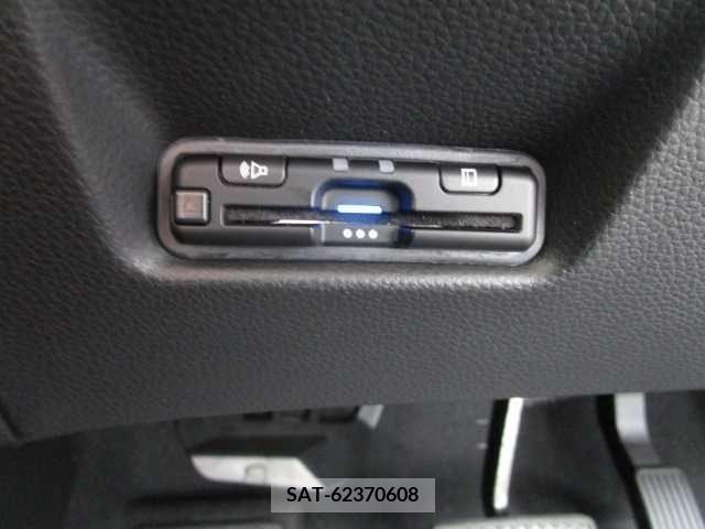 Honda FIT 2023-08 384713-18
