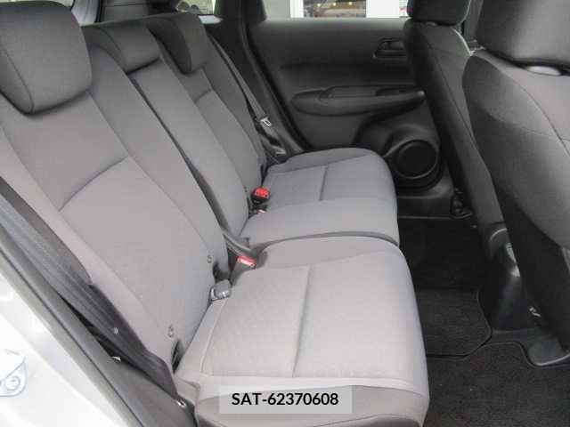 Honda FIT 2023-08 384713-12