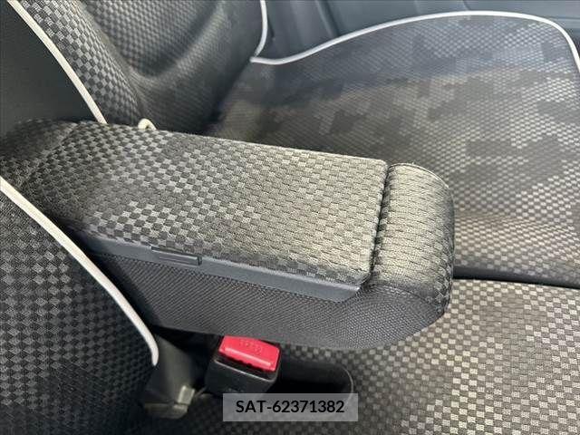 Suzuki HUSTLER 2016-04 312812-29