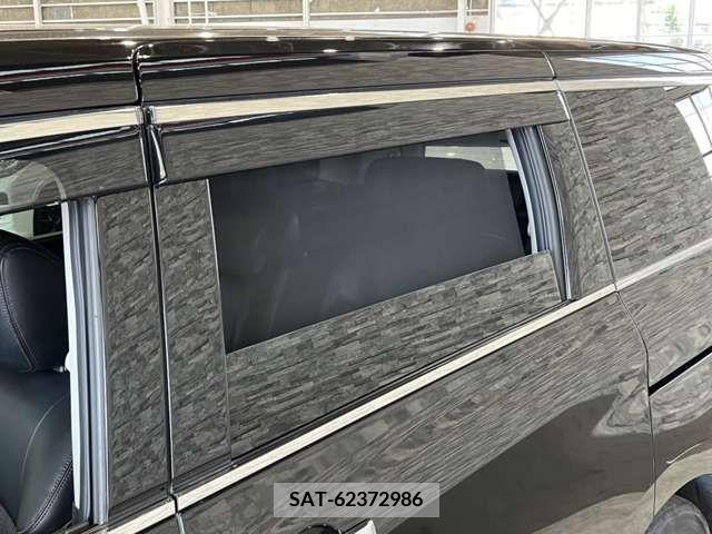 Nissan ELGRAND 2017-04 268689-4