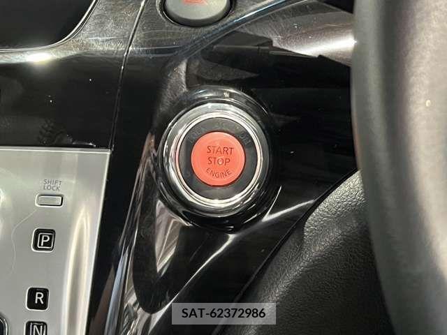 Nissan ELGRAND 2017-04 268689-18