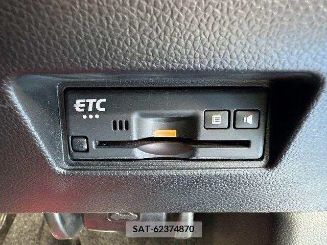 Suzuki SWIFT 2017-09 215326-17