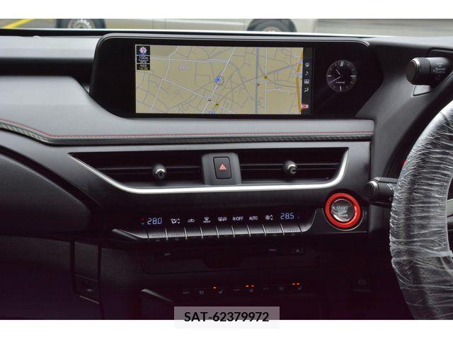 Lexus UX 2020-12 221942-9