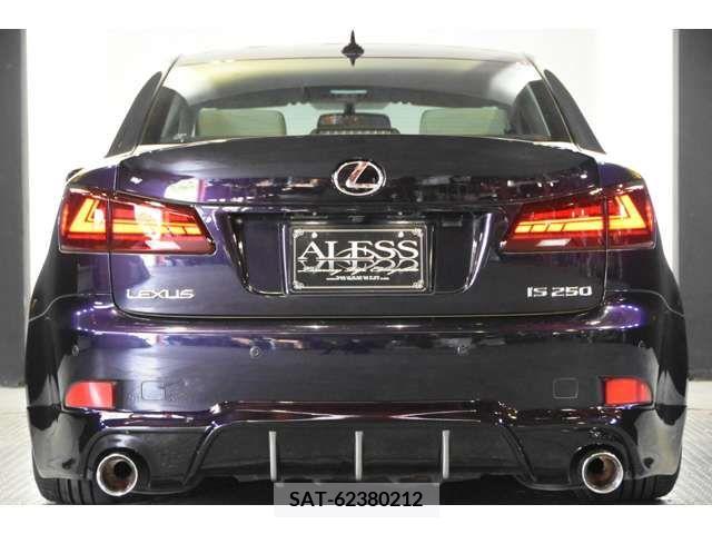 Lexus IS 2012-02 226320-18