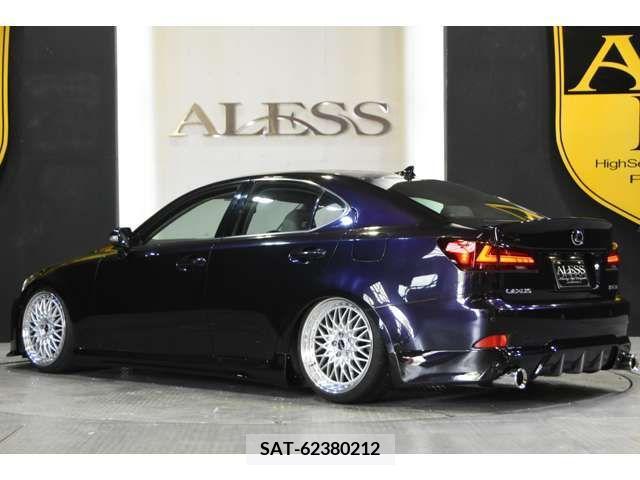 Lexus IS 2012-02 226320-16