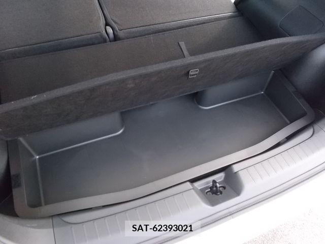 Nissan AURA 2023-08 356685-26