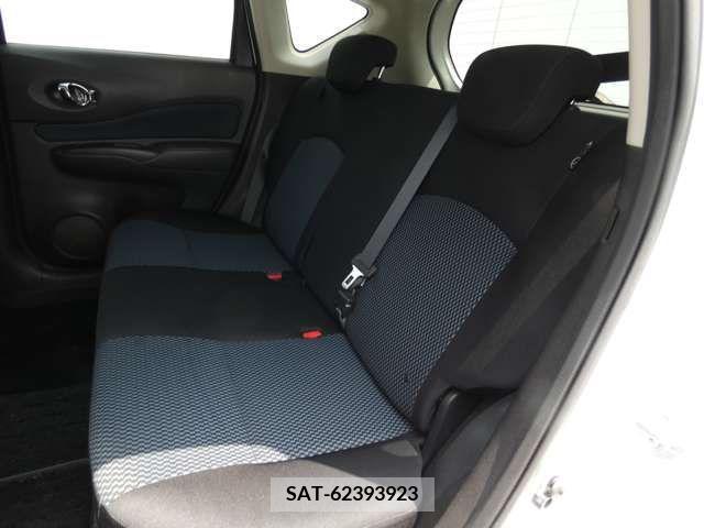 Nissan NOTE 2013-09 327079-7