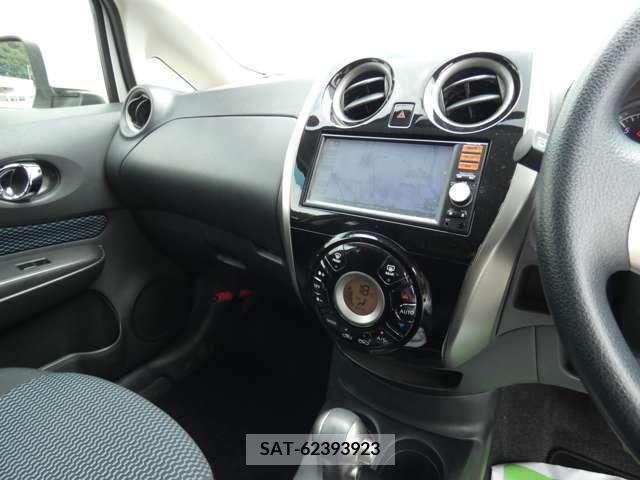 Nissan NOTE 2013-09 327079-11