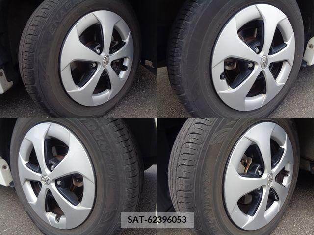 Toyota PRIUS 2013-03 282156-9