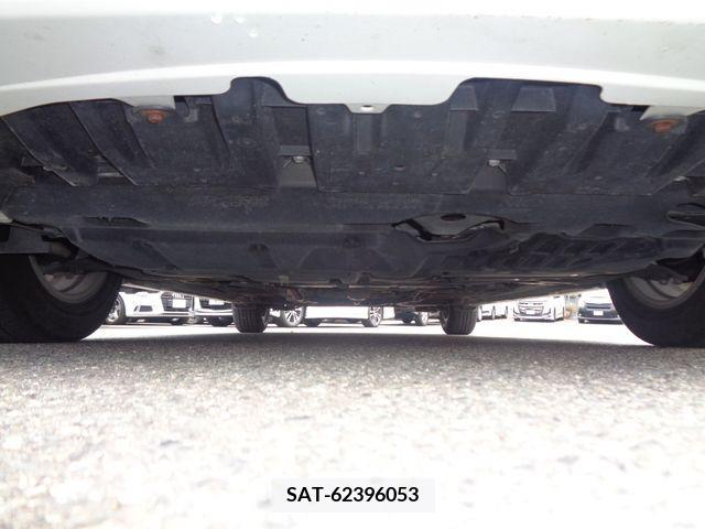 Toyota PRIUS 2013-03 282156-11