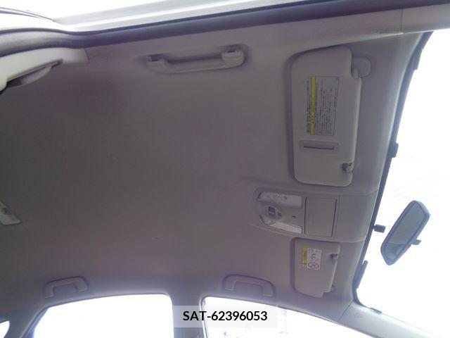 Toyota PRIUS 2013-03 282156-19