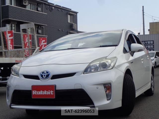 Toyota PRIUS 2013-03 282156-3