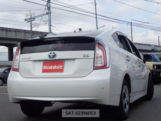 Toyota PRIUS 2013-03 282156-7