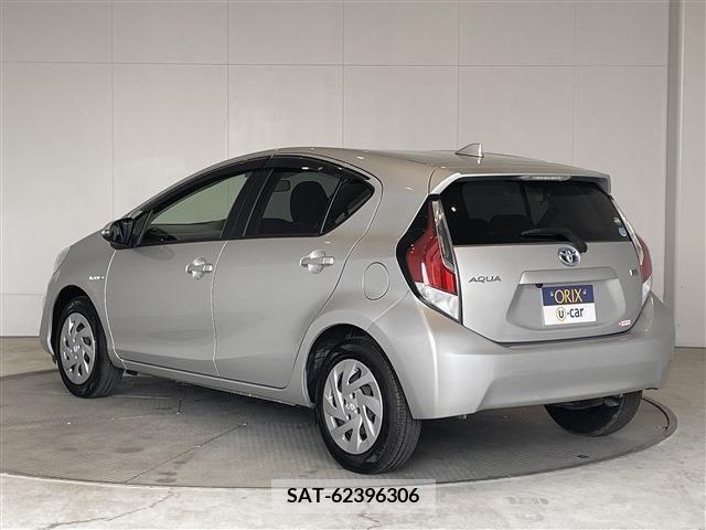 Toyota AQUA 2017-03 292109-9