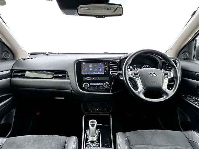 Mitsubishi OUTLANDER PHEV 2017-12 15668-4