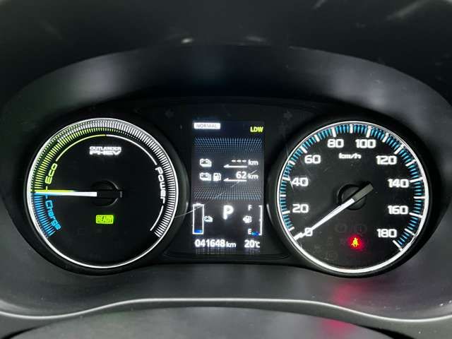 Mitsubishi OUTLANDER PHEV 2017-12 15668-8