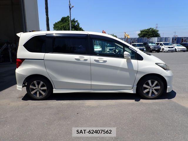 Honda FREED 2010-03 385598-4