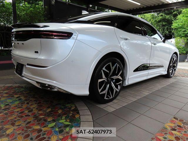 Toyota CROWN 2023-09 333497-12