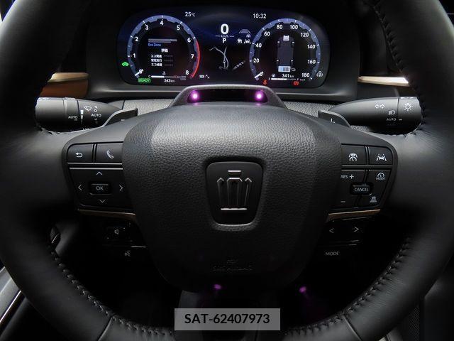 Toyota CROWN 2023-09 333497-22
