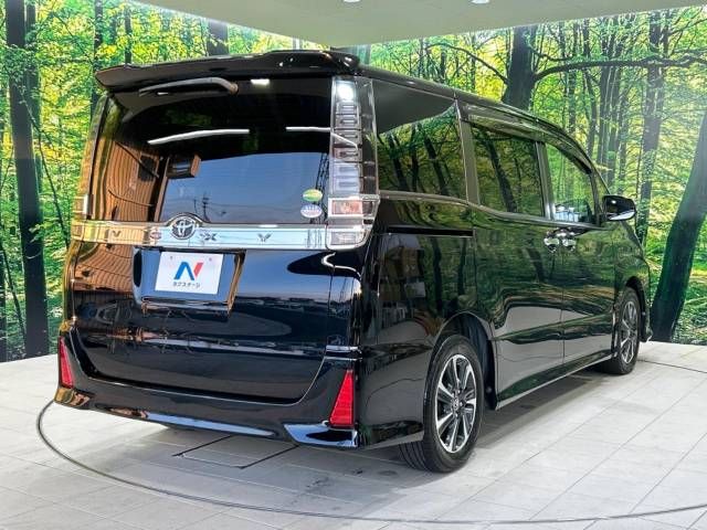 Toyota VOXY 2018-05 9976-17