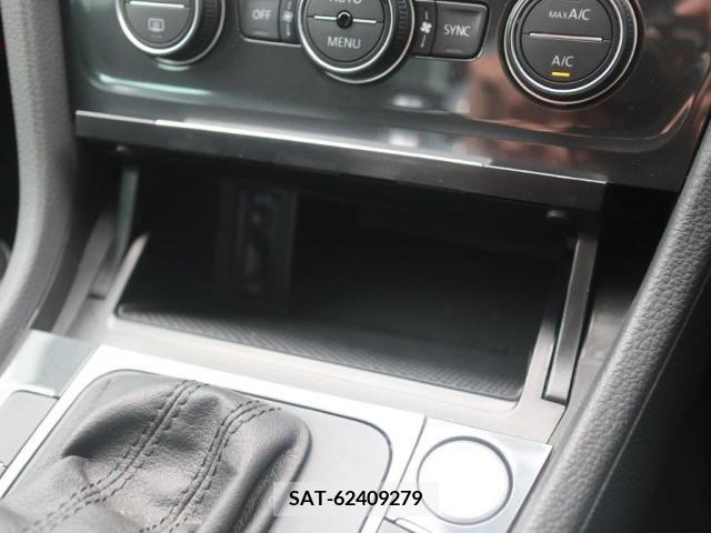 VolksWagen GOLF 2019-01 289497-16