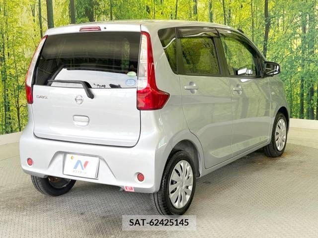 Nissan DAYZ 2013-07 387891-17