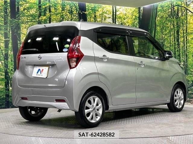 Nissan DAYZ 2020-01 358987-17