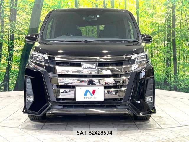 Toyota NOAH 2017-11 365118-14
