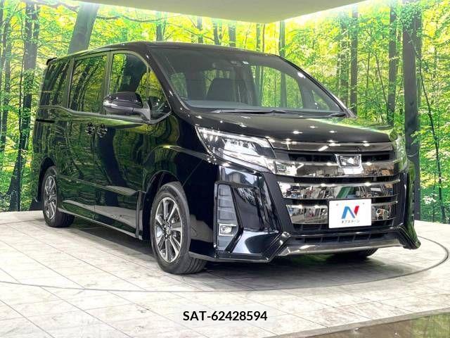Toyota NOAH 2017-11 365118-16