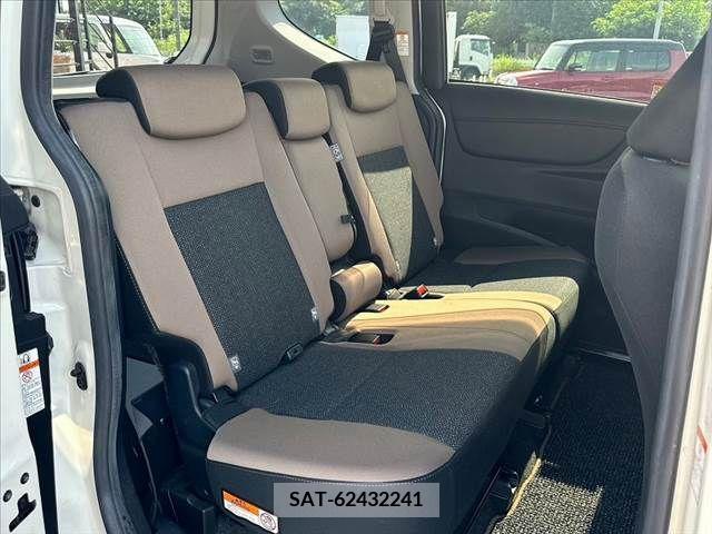 Toyota SIENTA 2019-10 385167-19