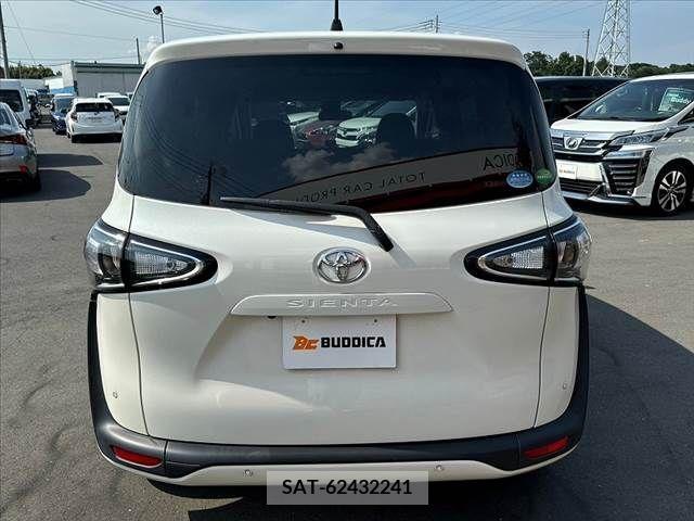 Toyota SIENTA 2019-10 385167-13