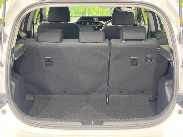 Toyota AQUA 2018-10 186750-10