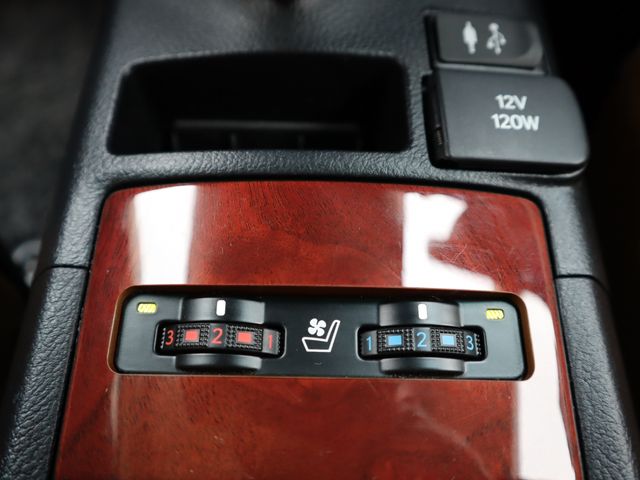 Lexus HS 2014-05 187406-16