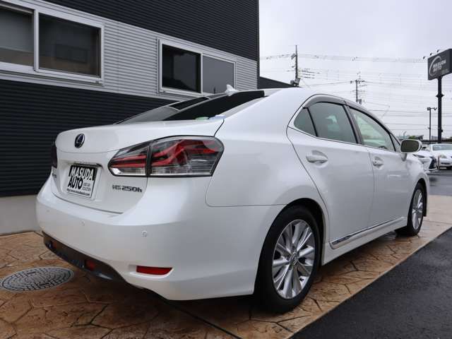 Lexus HS 2014-05 187406-6