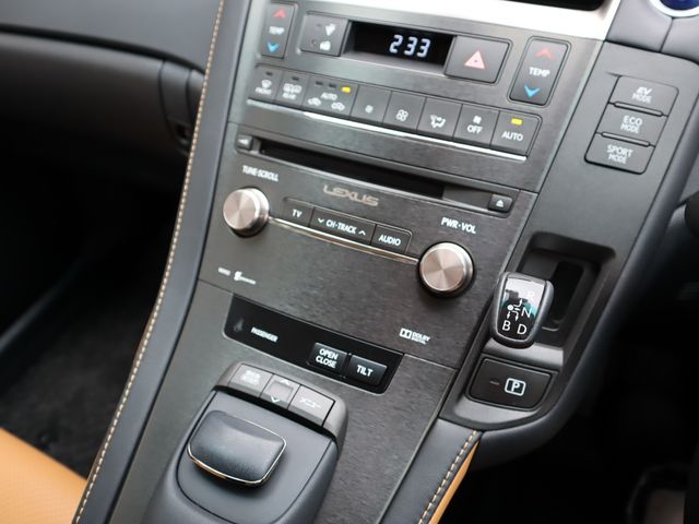 Lexus HS 2014-05 187406-15