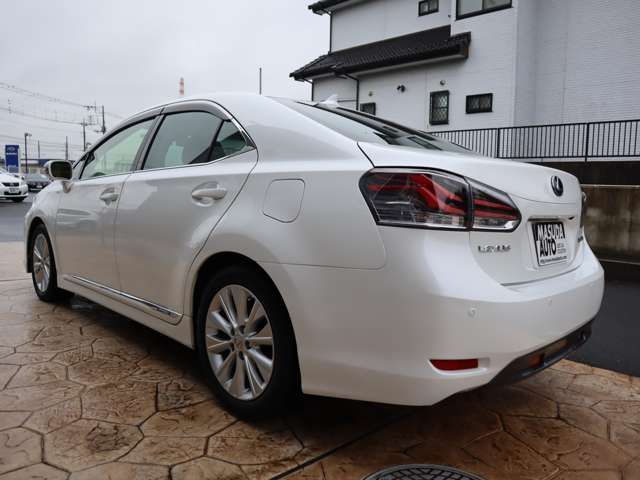 Lexus HS 2014-05 187406-4