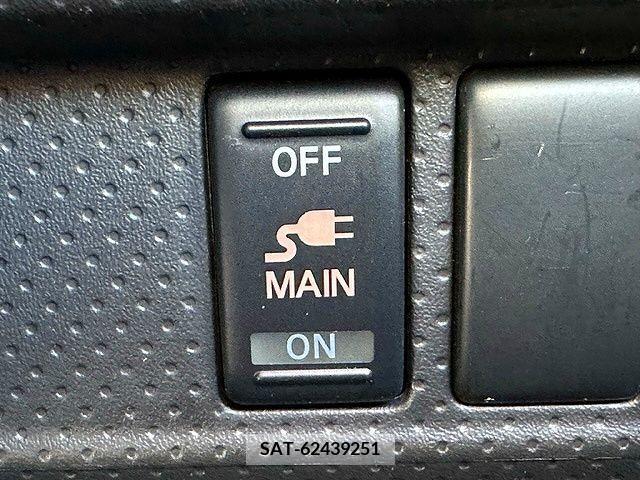 Nissan AD VAN 2015-08 325166-17