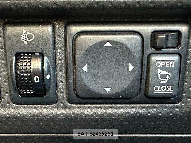 Nissan AD VAN 2015-08 325166-16