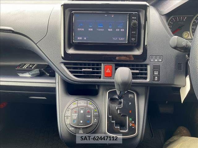 Toyota NOAH 2015-11 321439-9