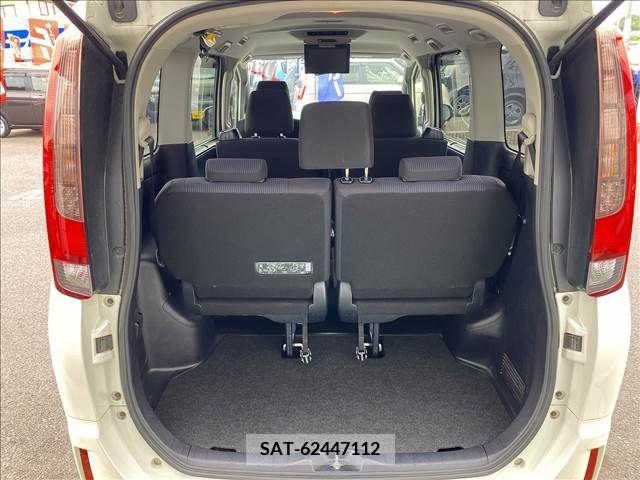 Toyota NOAH 2015-11 321439-5