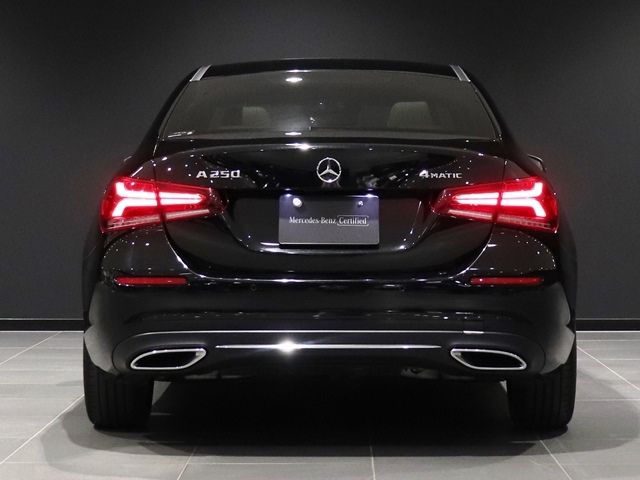 Mercedes Benz A-CLASS 2019-11 20412-12