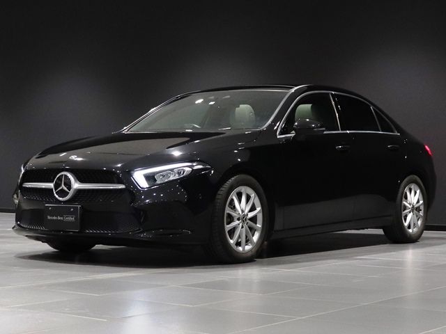Mercedes Benz A-CLASS 2019-11 20412-4