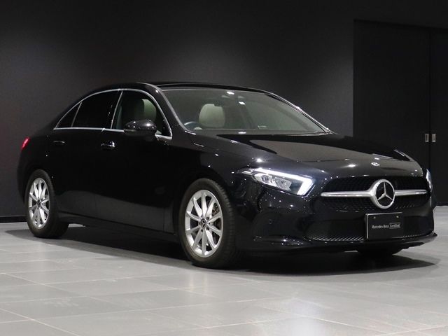 Mercedes Benz A-CLASS 2019-11 20412-8