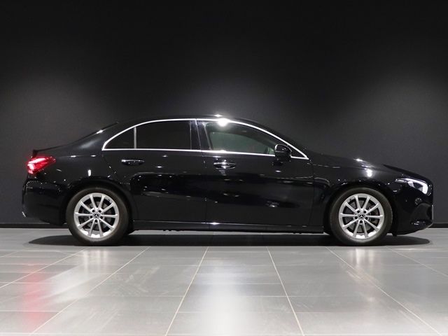 Mercedes Benz A-CLASS 2019-11 20412-9