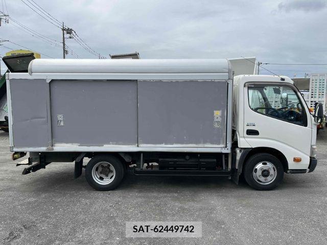 Hino DUTRO 2013-03 268088-2